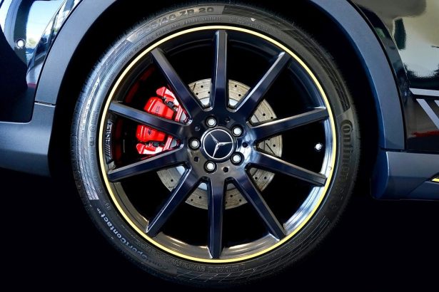 how to maintain car brake system