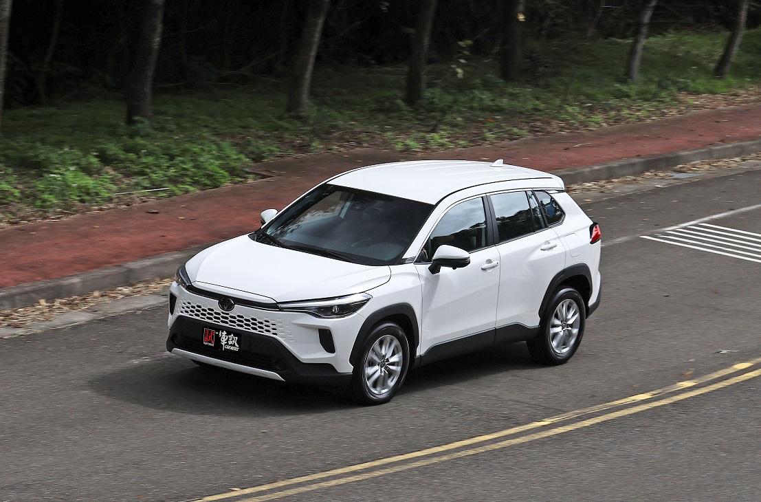 
Toyota Corolla Cross full									