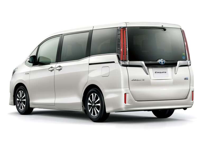 Toyota Esquire Xi