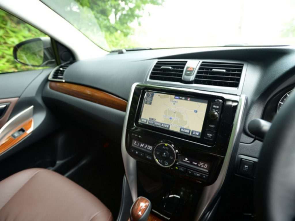 toyota allion interior space, player, doors